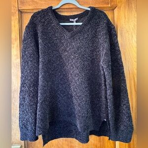 NYDJ Black Chenille V-Neck Sweater with Metallic Silver Highlights - NWT- XL